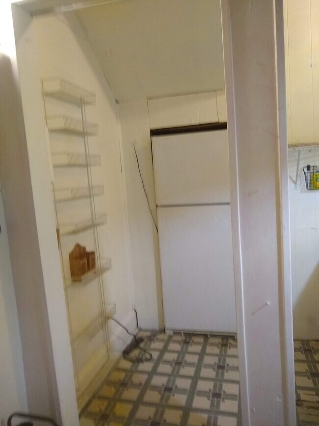 Also Kitchen - 1422 13th Pl S