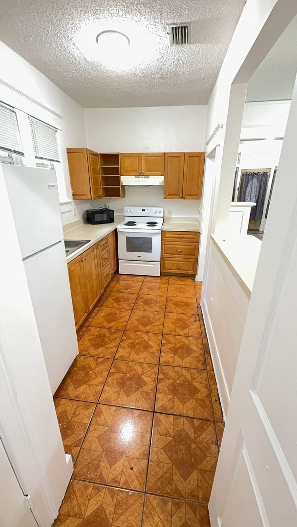 Building Photo - 3/1.5 Historic Bungalow Home in Tampa/Ybor...