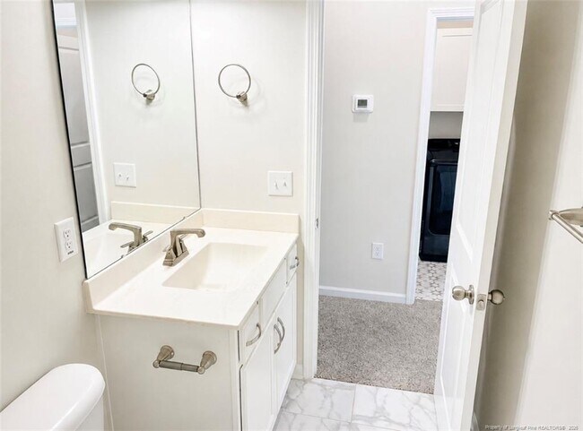 Building Photo - 5620 Tall Timbers Dr