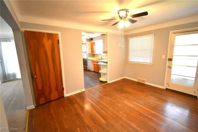 Building Photo - 2761 Forestview Ave