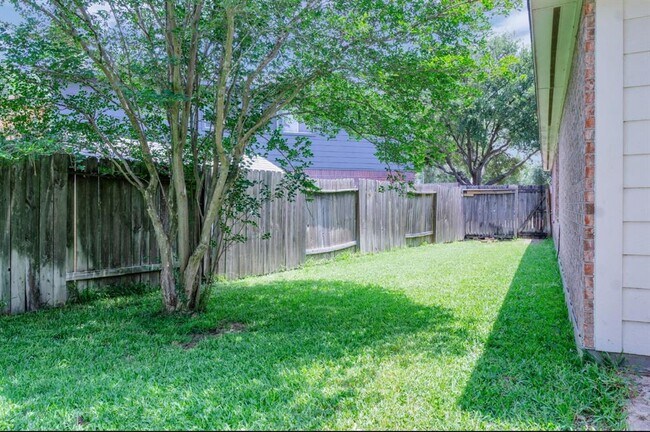 Building Photo - 13031 Bramford Pointe Ln