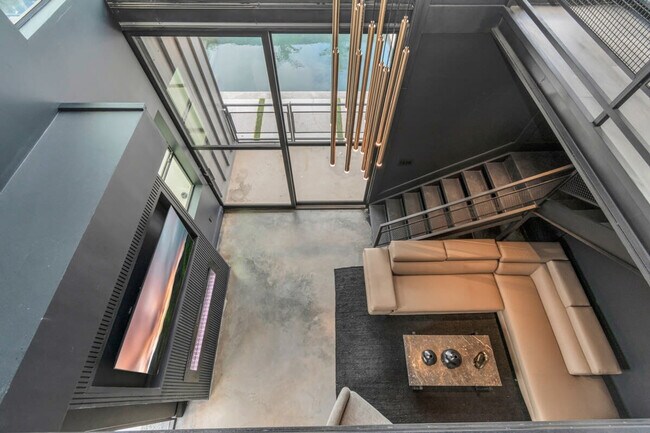 Building Photo - 2683 Blodgett St