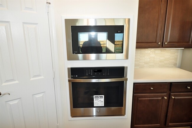 Building Photo - 3404 Bahia Rd