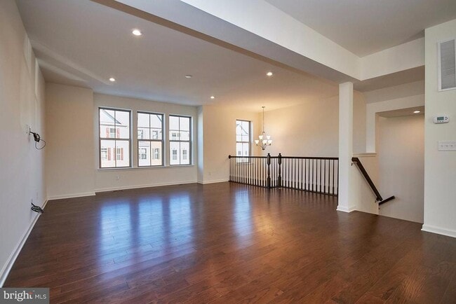 Building Photo - 43428 Robey Sq