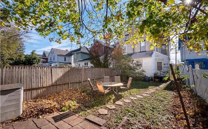 Building Photo - 227 E Garrison St