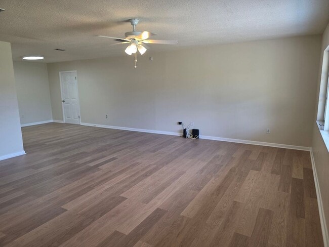 Building Photo - Spacious 3BR/2BA Home with 2-Car Carport & RV/Boat Parking