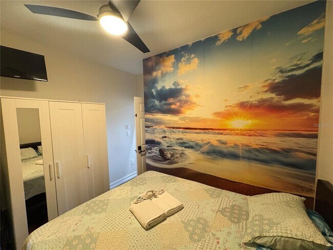 Building Photo - 6512 E 23rd Ave