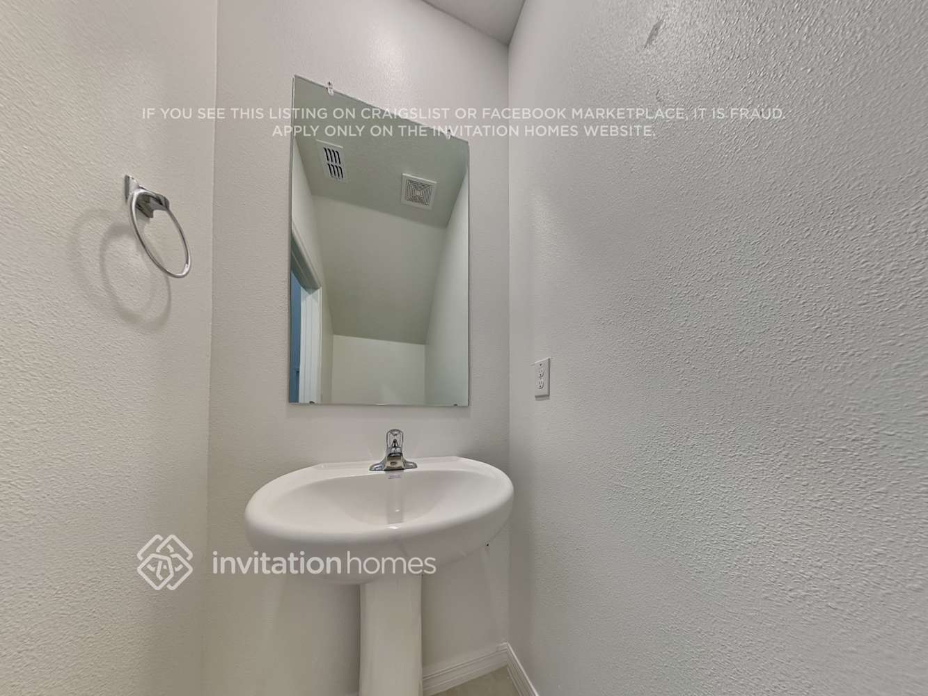 Building Photo - 88 Rain Lily Ave