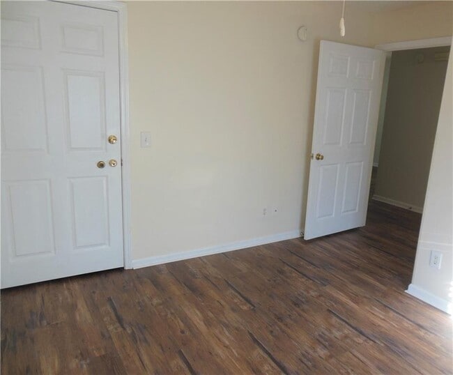 Building Photo - 141 Winter Chase Ln