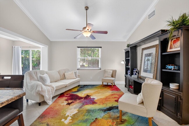 Building Photo - 1002 Julia Heights Dr