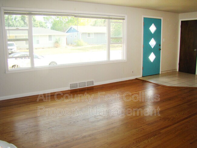 Building Photo - 1812 Broadview Pl