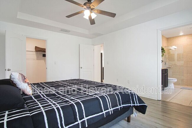 Building Photo - 441 Sardinia Cir