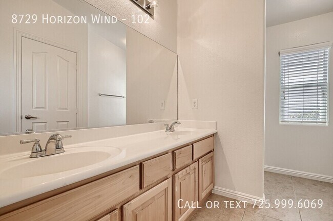Building Photo - 8729 Horizon Wind Ave