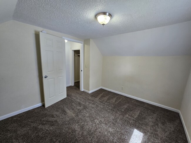 Building Photo - 330 Cottage St