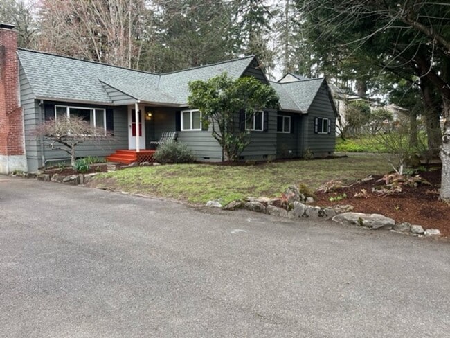 Primary Photo - Charming one level 2 bedroom 1 bath house ...