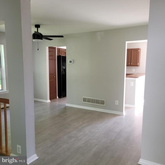 Building Photo - 733 Orley Pl
