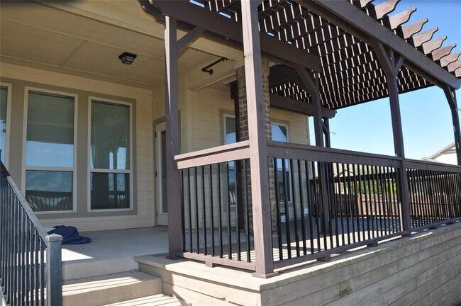 Building Photo - 5603 Drury Ln