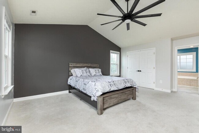 Building Photo - 677 Dellinger Dr