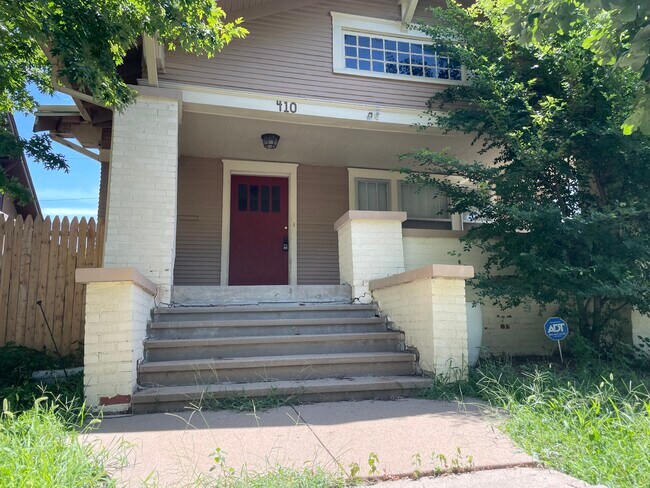 Primary Photo - 410 N Clifton Ave