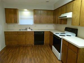 Building Photo - 2205 Canterbury Ct