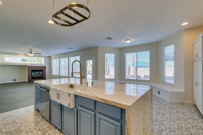 Building Photo - 2662 Sunday Grace Dr