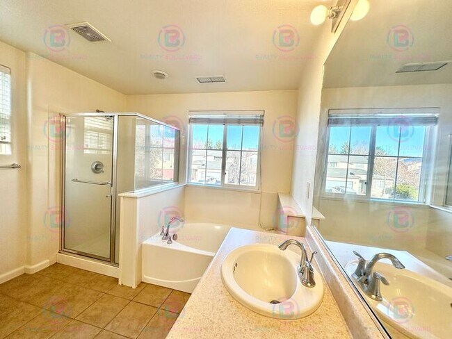 Building Photo - 1/2 Month Free if you look & lease same day!!! Spacious 4-Bedroom 3 Bath, 3 Car Garage Home with ...