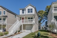 Building Photo - Charming 3-Bed Oasis with 2.5 Baths in Bea...