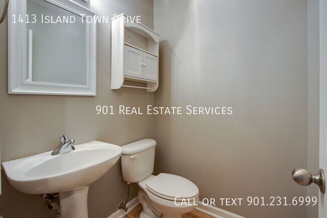 Building Photo - 1413 Island Town Dr