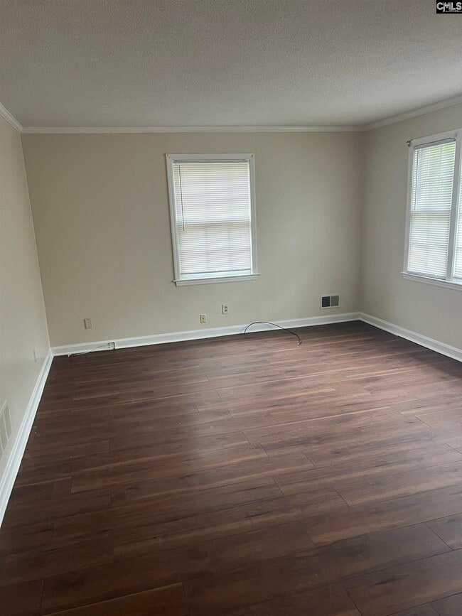 Building Photo - 1328 Fairview Dr