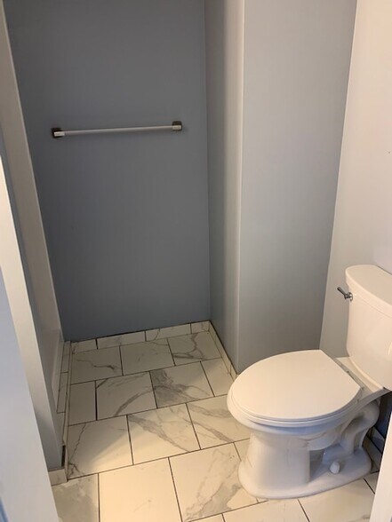 Building Photo - 5775 W Chantilly Cir