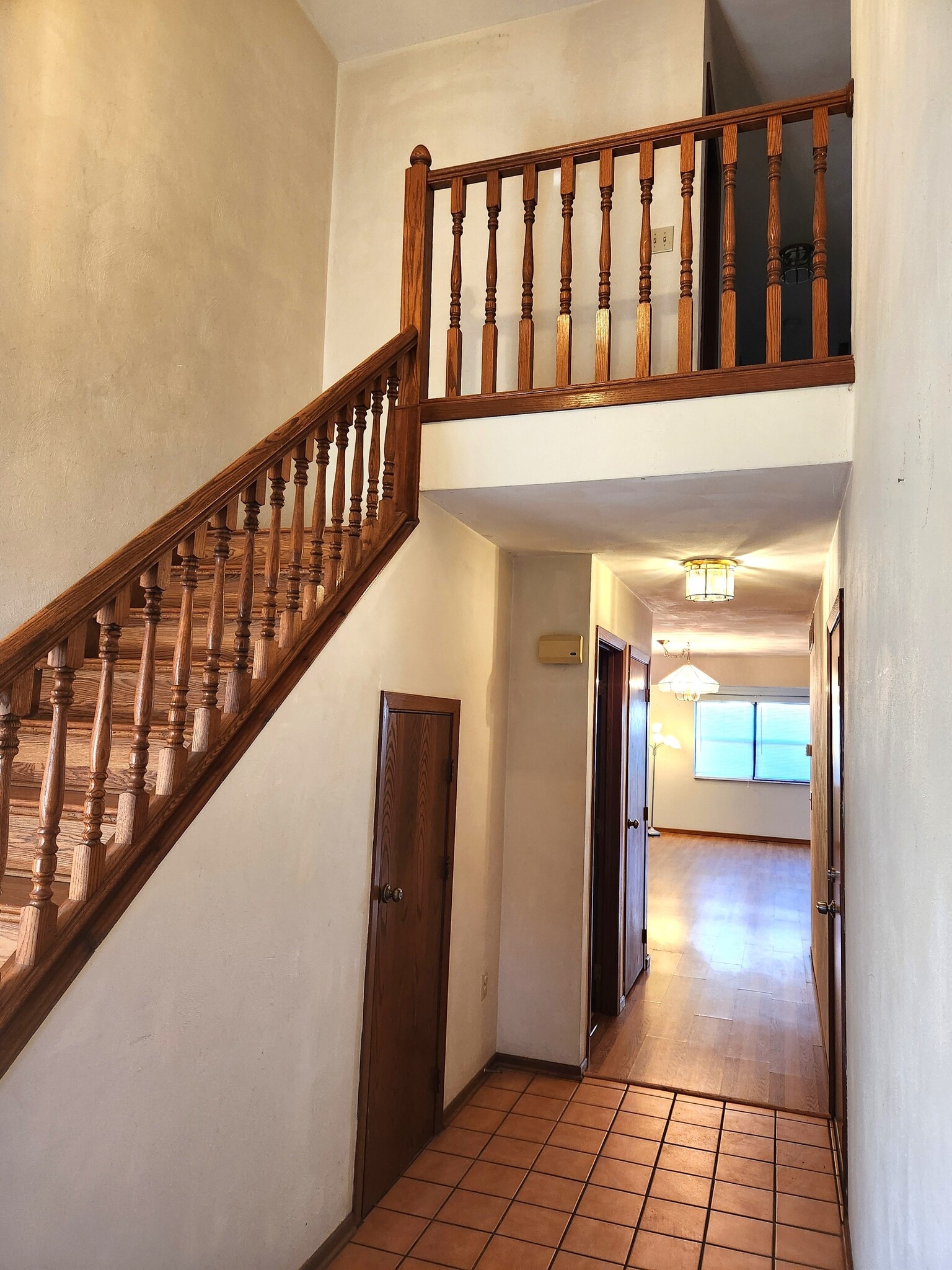 Building Photo - 3858 S Chalet Cir