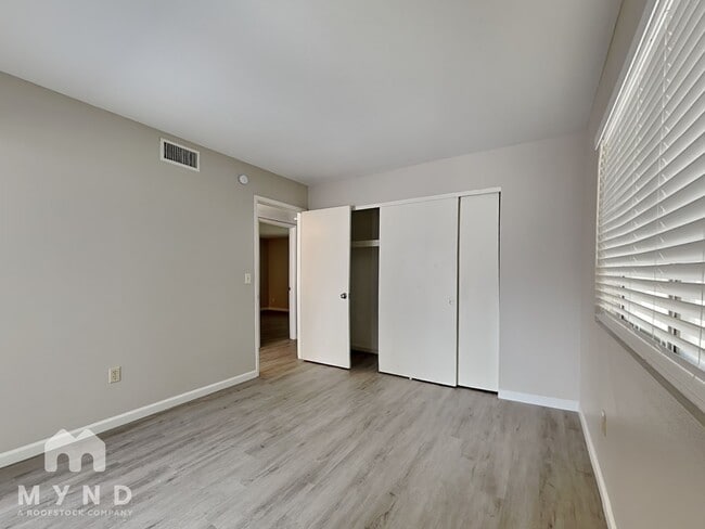 Building Photo - 8125 N 33rd Dr