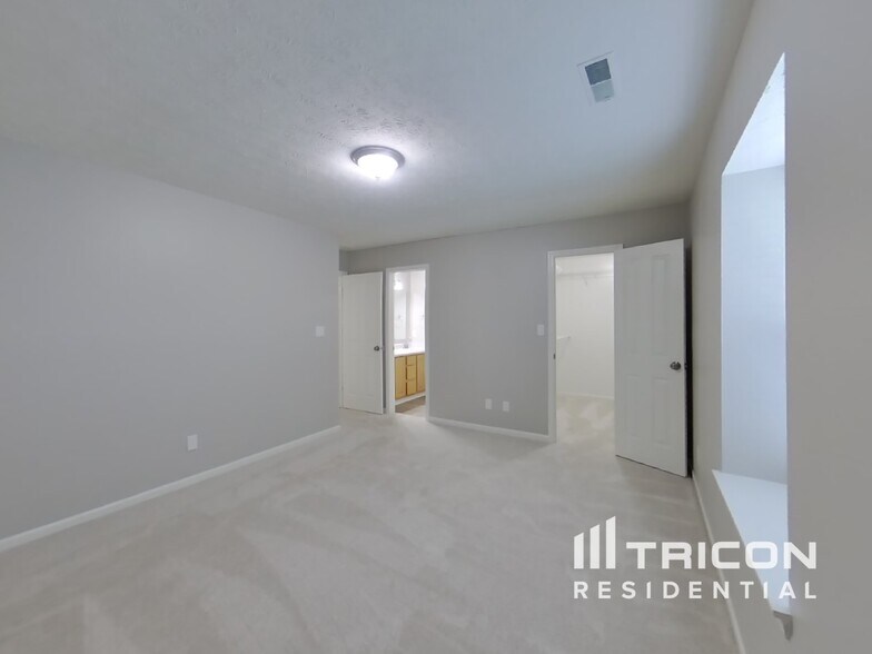 Building Photo - 1579 Winding Creek Trail