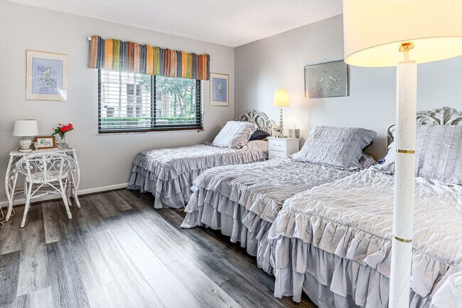 Building Photo - 2400 S Ocean Dr