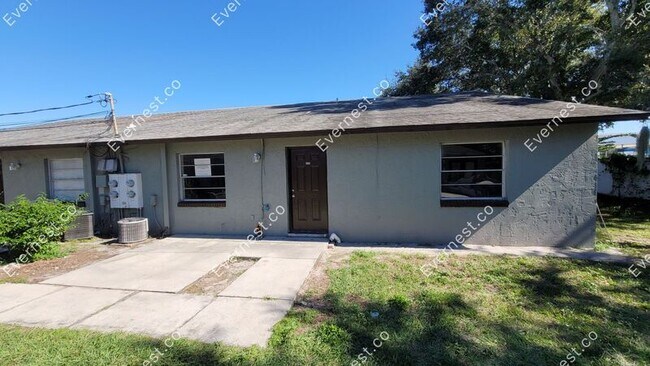 Primary Photo - 3058 St Paul Dr