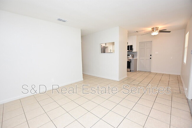 Building Photo - 118 Flamingo Dr