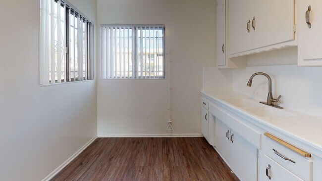 Interior Photo - 803 Java Ave Inglewood, CA 90301