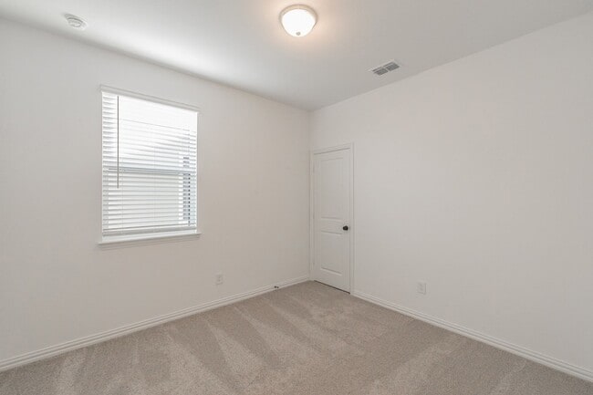 Building Photo - 1145 Concan Dr