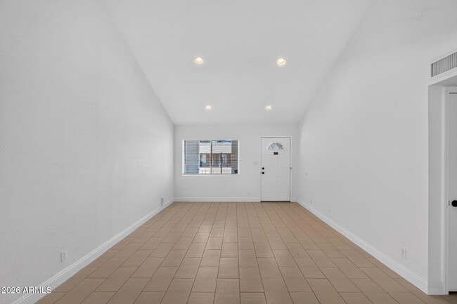 Building Photo - 8832 E Lupine Ave