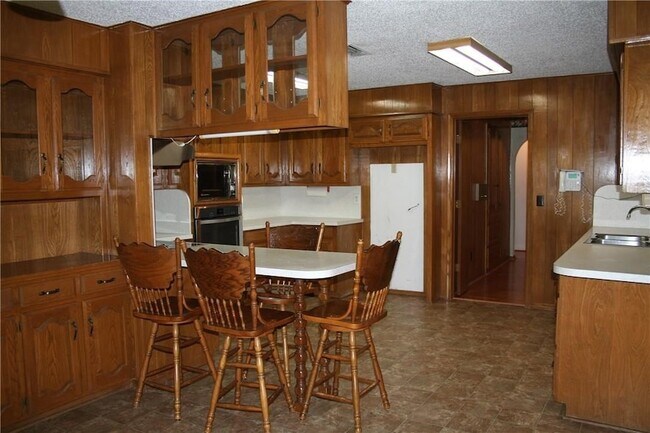 Building Photo - 2107 Forest Grove Estates Rd