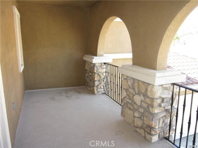 Building Photo - 27086 Pumpkin St