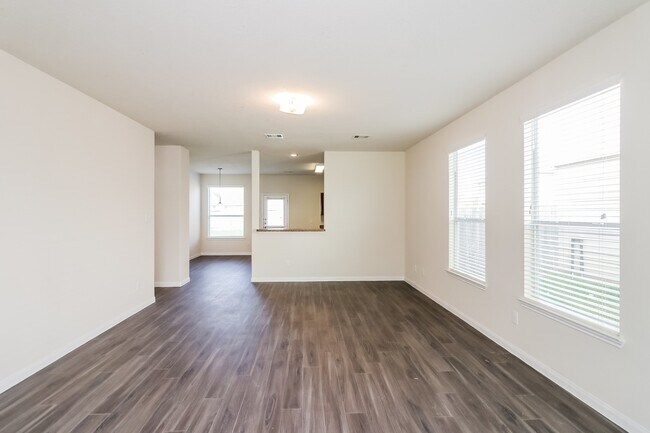 Building Photo - 1026 Sarena Ct