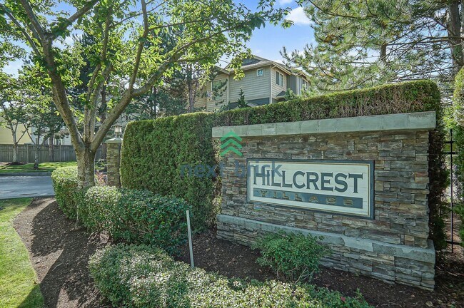 Building Photo - 4 Bed and 2.5 Bath Beautiful Condo is Avai...