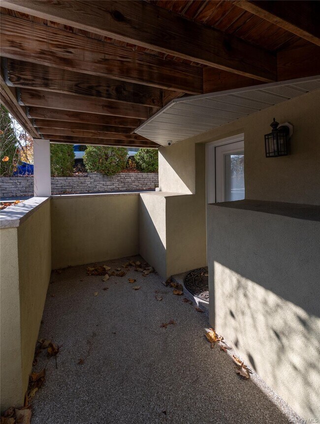 Building Photo - 40 Prospect St