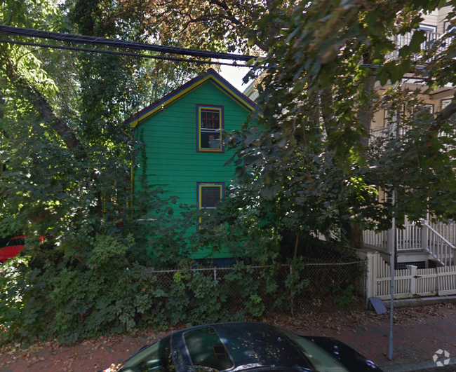 Building Photo - 550 Franklin St
