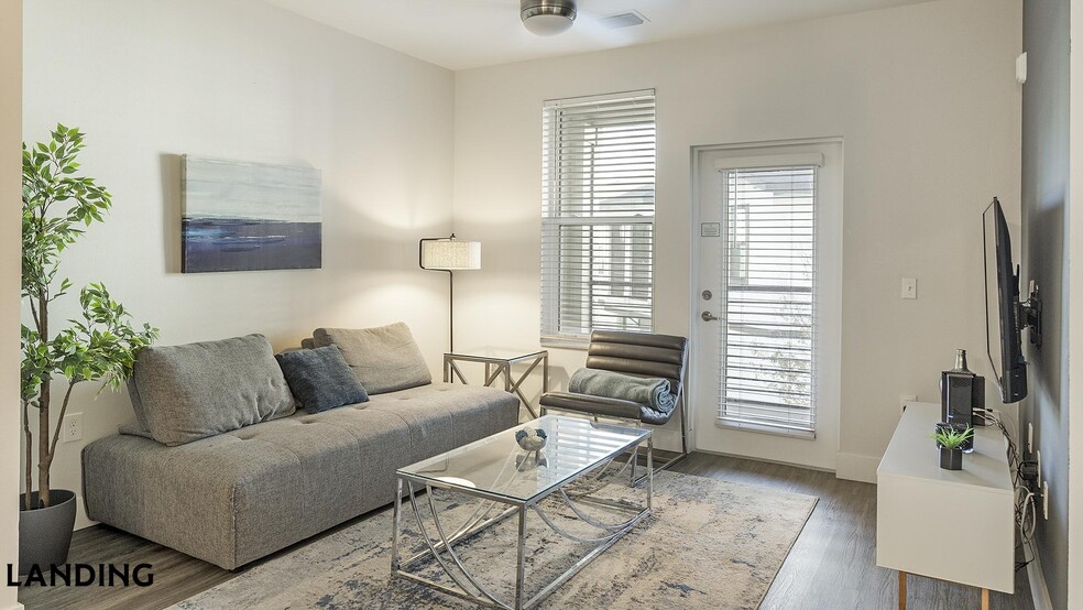 Building Photo - 4950 W Prescott St