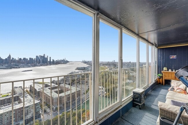 Building Photo - 6040 JFK Blvd E