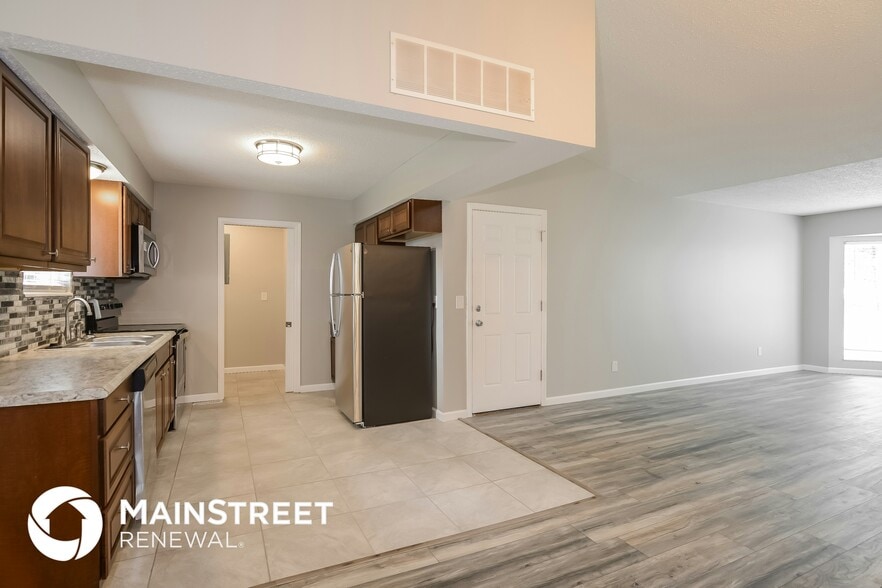 Building Photo - 17 Elwood Ct