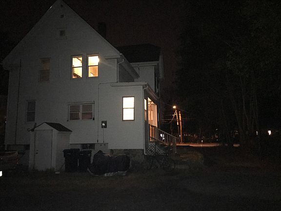 Back of the House - 146 Pleasant St