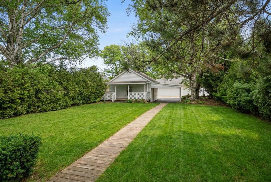 Building Photo - 917 N 18th St